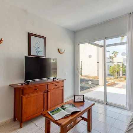 Apartamento 1 Con Terraza Y Piscina En Apartament Corralejo